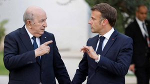 Alger tourne le dos au français et envoie un nouveau signal politique à Paris