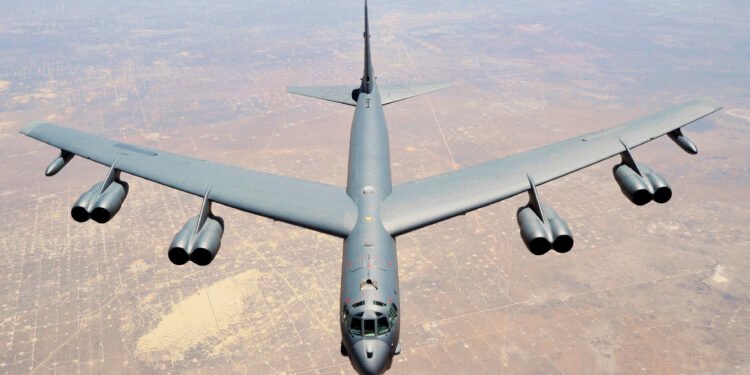 B-52 américains dans le ciel mauritanien : démonstration de force et coopération militaire au Sahel