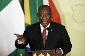 Face aux coups d&rsquo;État et aux mandats prolongés, Ramaphosa hausse le ton