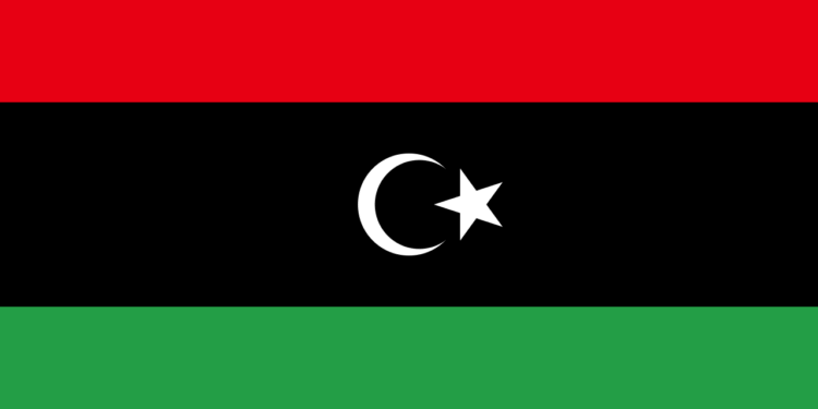 Le drapeau national de la Libye, rouge, noir et vert avec croissant et étoile