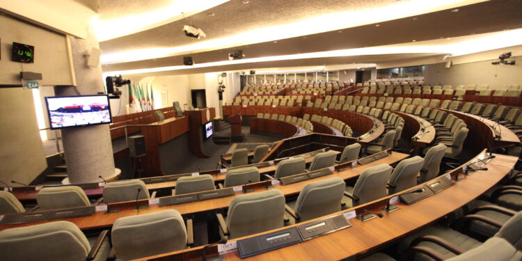 Hémicycle de l'Assemblée populaire nationale algérienne à Alger