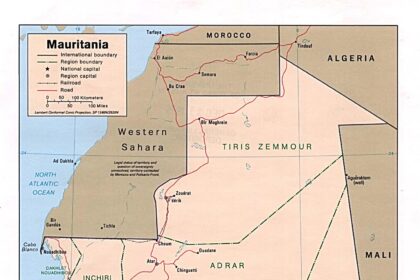 Carte de la Mauritanie montrant la route de l'Espoir qui relie Nouakchott aux wilayas de l'intérieur